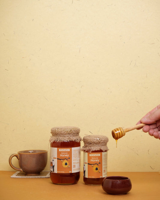 Organic Honey – Pure, Raw, and Golden